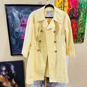 1960s London Fog Preppy Cottagecore Pale Yellow Trench Coat Size Medium